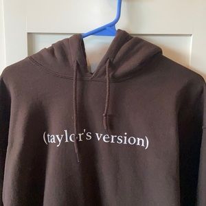 TAYLOR SWIFT hoodie!!